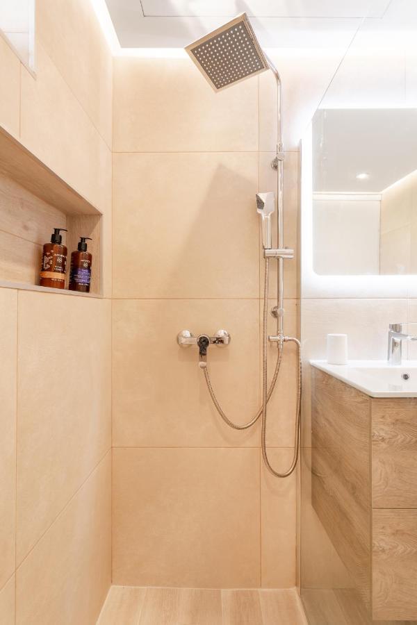 Del Mar Luxury Apartment 30M From The Beach Pórto Ráfti Buitenkant foto