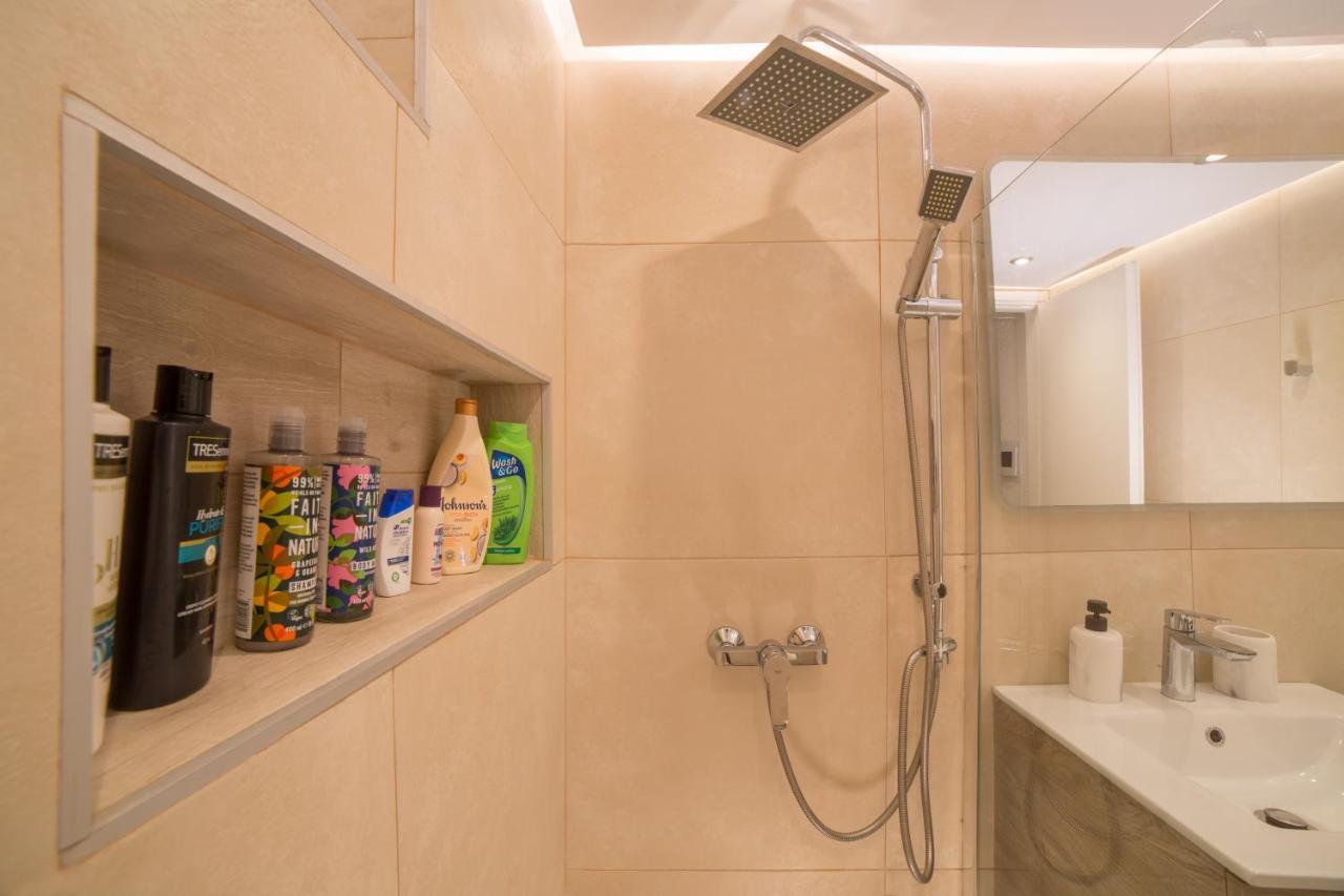Del Mar Luxury Apartment 30M From The Beach Pórto Ráfti Buitenkant foto